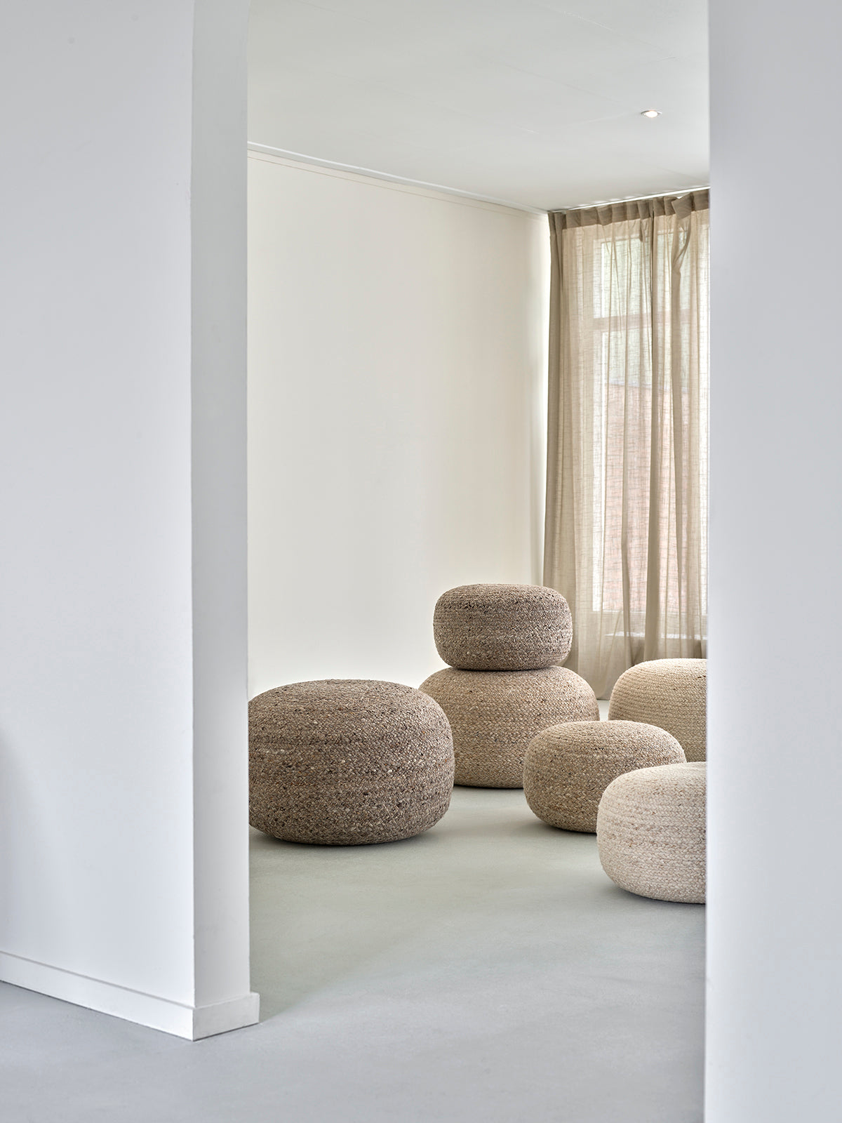 Ease - Light Brown